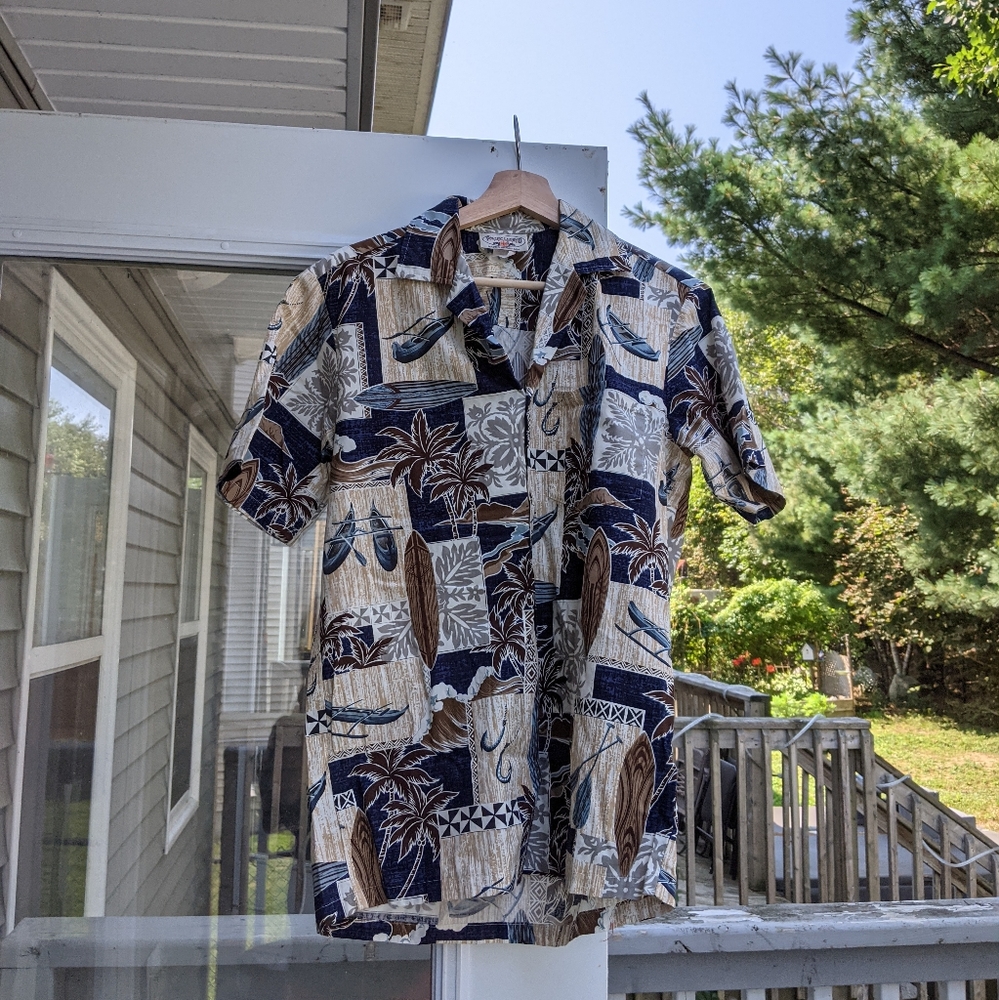 vintage blue hawaiian shirt